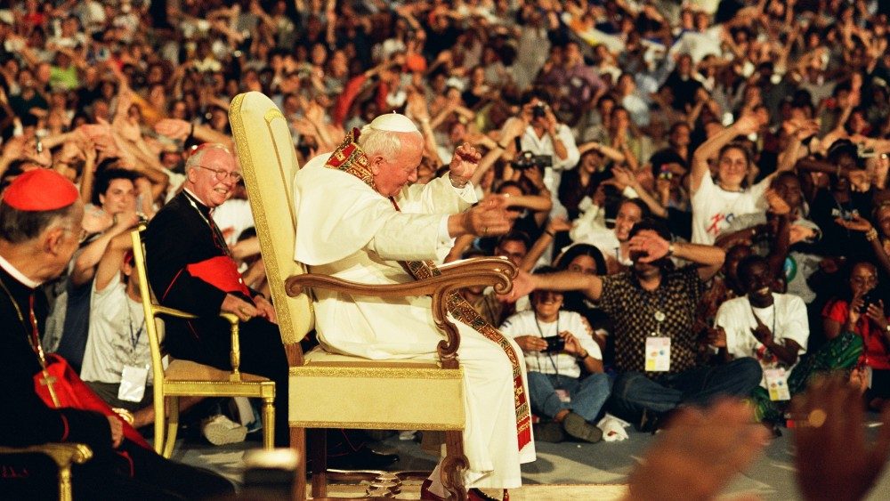 Giovanni Paolo II con i giovani alla GMG di Roma 2000